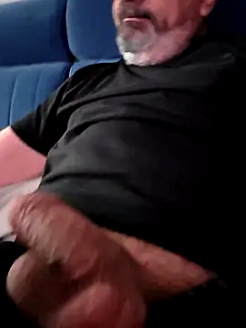 axecoman60 online show from March 2026 03:51:01 PM