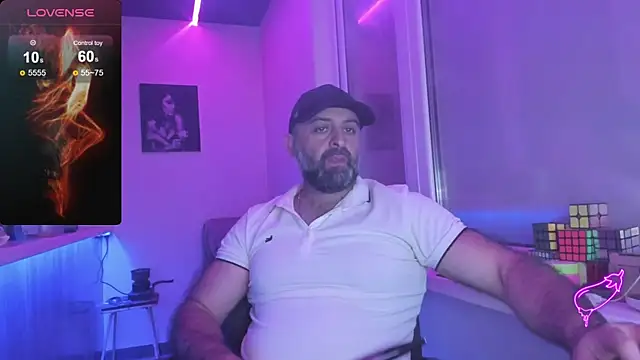 Snapshot of MAGABEAR077 chatting on October 2025 11:47:02 PM MAGABEAR077 online show from October 2025 11:47:02 PM