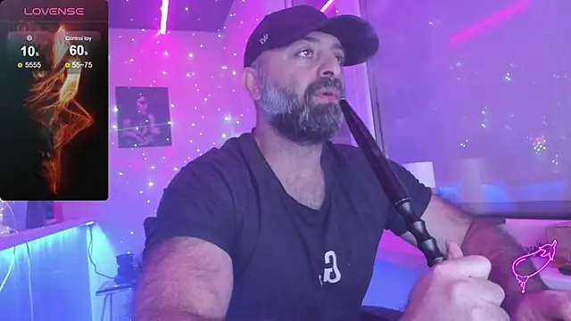 Snapshot of MAGABEAR077 chatting on November 2025 04:07:02 PM MAGABEAR077 online show from November 2025 04:07:02 PM