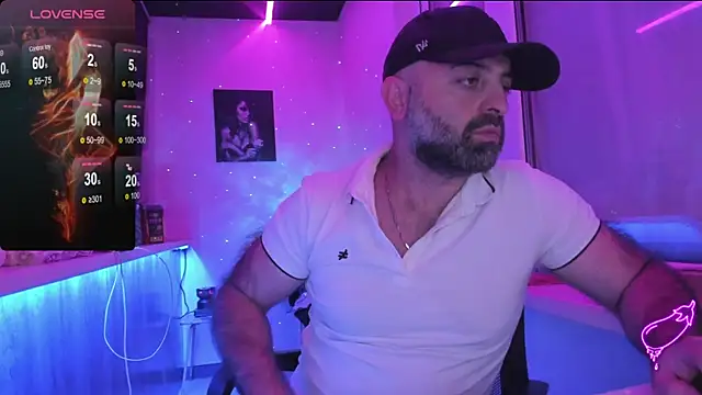 Snapshot of MAGABEAR077 chatting on November 2025 11:25:02 PM MAGABEAR077 online show from November 2025 11:25:02 PM