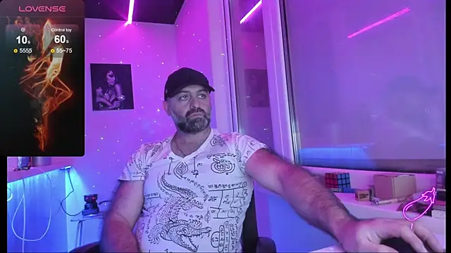 Snapshot of MAGABEAR077 chatting on November 2025 02:28:01 AM MAGABEAR077 online show from November 2025 02:28:01 AM