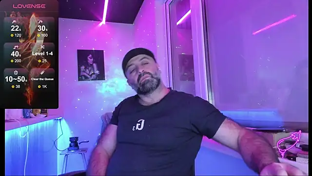 Snapshot of MAGABEAR077 chatting on November 2025 08:25:02 PM MAGABEAR077 online show from November 2025 08:25:02 PM