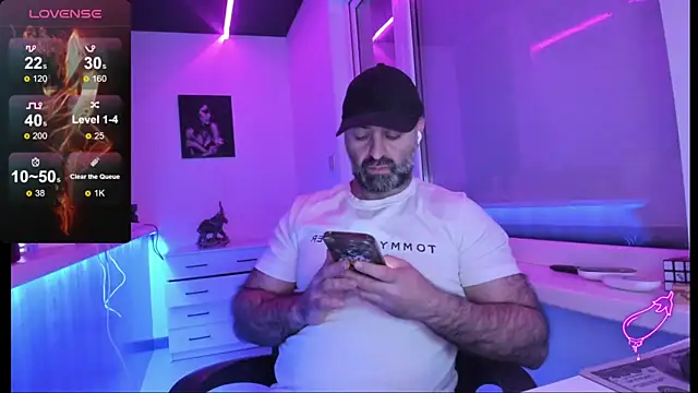 Snapshot of MAGABEAR077 chatting on November 2025 08:46:02 AM MAGABEAR077 online show from November 2025 08:46:02 AM