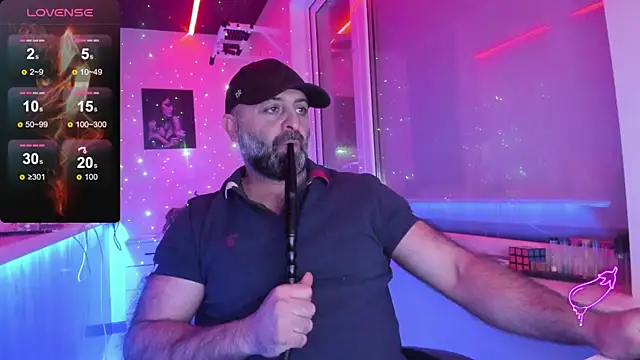 Snapshot of MAGABEAR077 chatting on December 2025 09:13:02 AM MAGABEAR077 online show from December 2025 09:13:02 AM