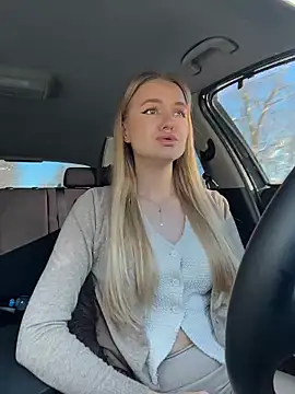 Devill Angel  online show from February 2026 09:17:01 AM