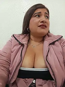 Hannahcandyy online show from May 2026 10:17:01 PM