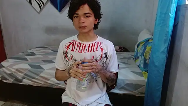 Lovebeng  online show from February 2026 09:53:01 PM