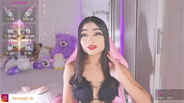 Snapshot of urfavprettygirl chatting on October 2025 08:03:01 AM urfavprettygirl online show from October 2025 08:03:01 AM