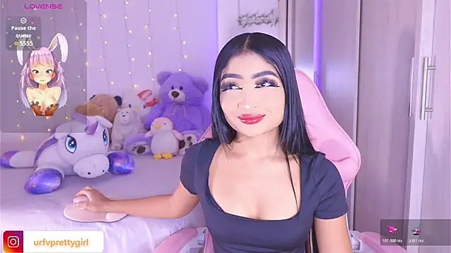 Snapshot of urfavprettygirl chatting on June 2026 06:34:01 AM urfavprettygirl online show from June 2026 06:34:01 AM