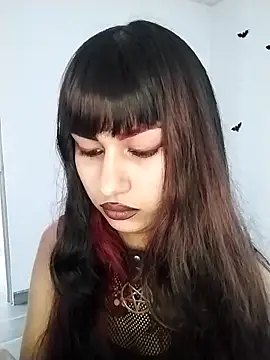 Little-Lucifer online show from October 2025 06:39:01 PM