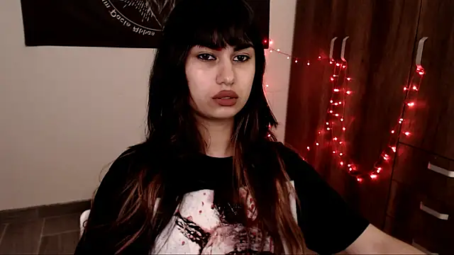 Little-Lucifer online show from May 2026 10:17:01 PM