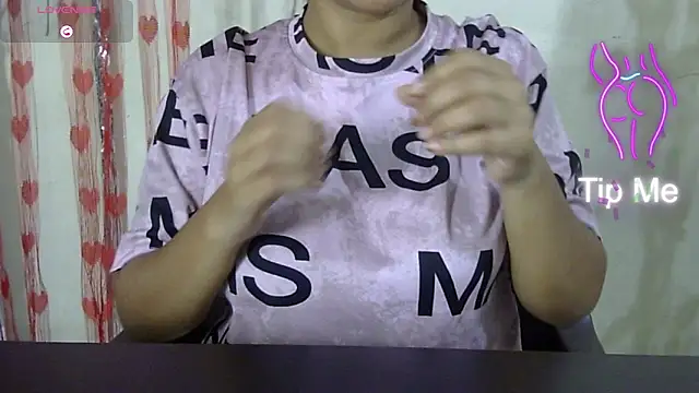 Preeti-Sexy online show from November 2025 04:48:02 AM