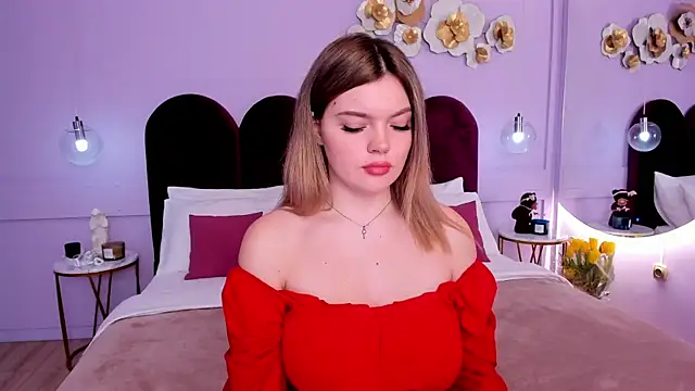 ZaraBloom online show from March 2025 03:38:02 PM