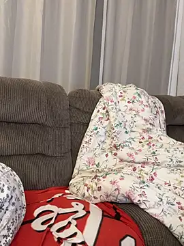 PuckBunny17 online show from September 2025 04:14:02 AM