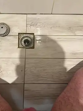 Snapshot of tiou72 chatting on March 2026 05:41:02 PM tiou72 online show from March 2026 05:41:02 PM