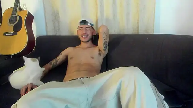 Henrikk senn online show from October 2025 02:50:02 AM