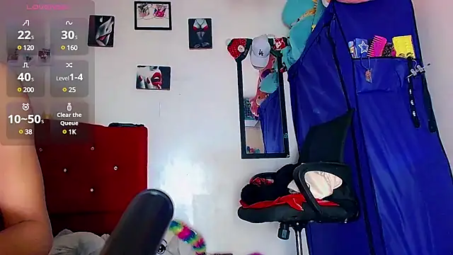 nicol gill  online show from February 2025 01:40:01 PM