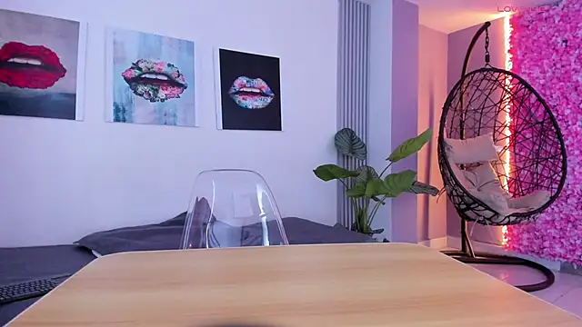 Angela donnato online show from October 2025 03:52:02 AM