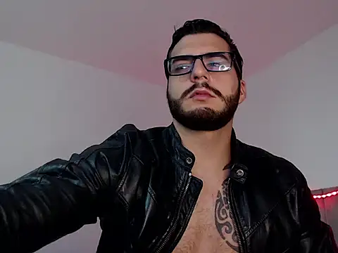 Snapshot of thomas_gun chatting on November 2025 04:00:01 AM thomas gun online show from November 2025 04:00:01 AM