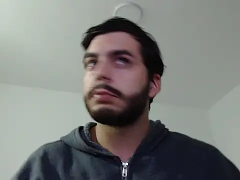 Snapshot of thomas_gun chatting on December 2025 12:51:02 AM thomas gun online show from December 2025 12:51:02 AM