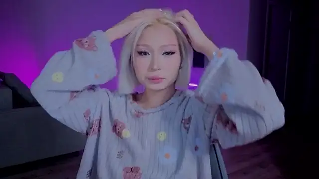 Snapshot of RileyMee chatting on November 2025 01:15:01 AM RileyMee online show from November 2025 01:15:01 AM