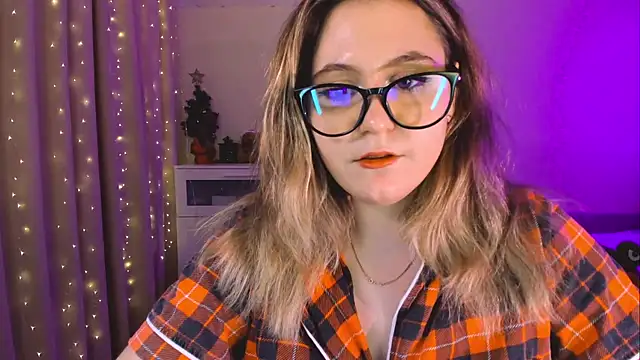 Diana Flower online show from February 2025 01:19:02 PM