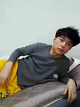 whitebriefboy online show from January 2025 05:09:01 AM