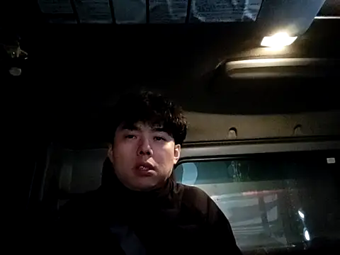 whitebriefboy online show from February 2025 02:34:02 PM