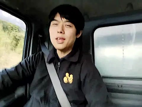 whitebriefboy online show from March 2026 10:05:02 PM