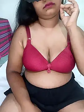 Snapshot of Reesha_99 chatting on May 2026 05:10:01 PM Reesha 99 online show from May 2026 05:10:01 PM
