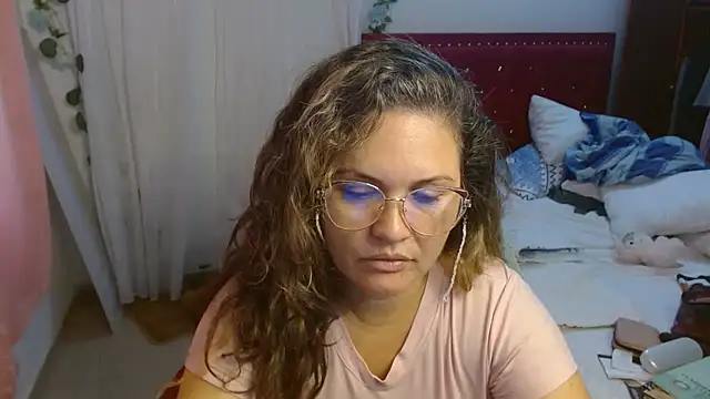 helenca43 online show from November 2025 12:06:01 PM