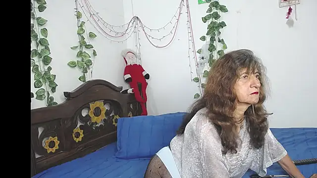 DominaLeona online show from November 2025 07:58:01 PM