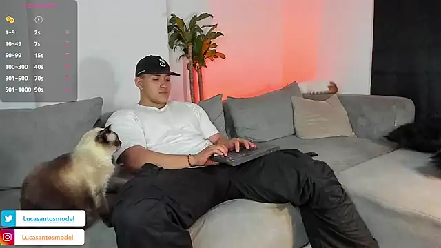 Snapshot of lucasanto_ chatting on December 2024 04:03:02 AM lucasanto online show from December 2024 04:03:02 AM