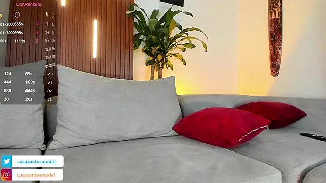 Snapshot of lucasanto_ chatting on December 2025 01:35:02 AM lucasanto online show from December 2025 01:35:02 AM