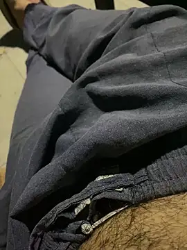 Snapshot of YawlingJingoist chatting on December 2025 01:10:01 AM YawlingJingoist online show from December 2025 01:10:01 AM