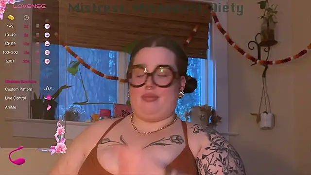 MissBika online show from December 2024 12:25:01 AM