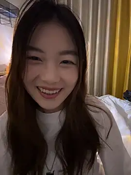 Sweet-Angel999 online show from February 2026 05:00:02 PM