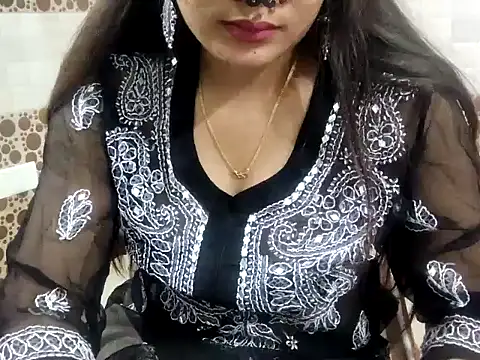 Aarvi Arora online show from December 2024 02:11:02 PM