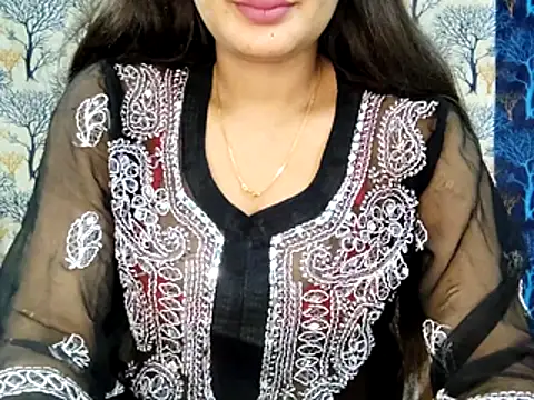 Aarvi Arora online show from December 2025 11:30:02 AM