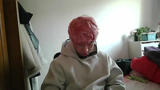 Snapshot of shuai321 chatting on March 2025 09:49:02 AM shuai321 online show from March 2025 09:49:02 AM