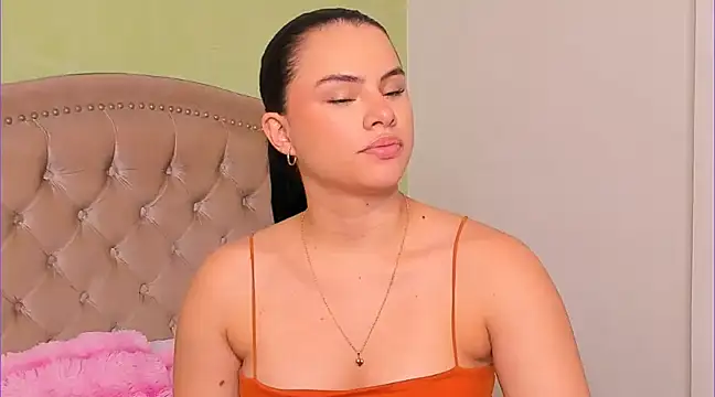 Luciluu20 online show from February 2025 10:15:02 PM