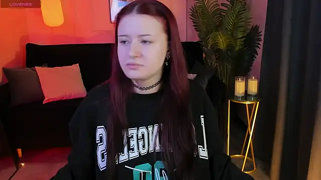 Lily Moonlight online show from March 2026 07:21:01 AM