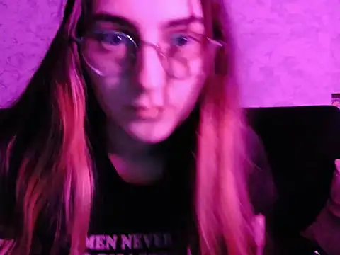 AliceMoonsea online show from March 2026 11:33:01 PM