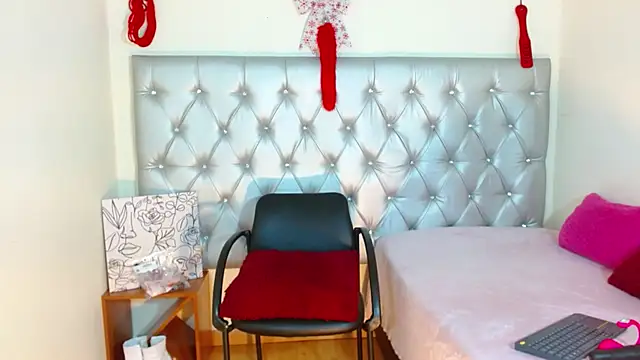 JessicaRabbit04 online show from November 2025 03:28:02 AM