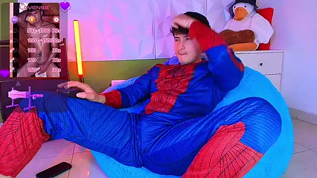 Snapshot of santyago_taylor chatting on October 2025 06:58:01 PM santyago taylor online show from October 2025 06:58:01 PM