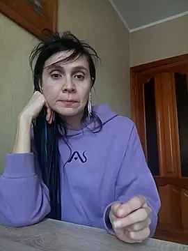 Francenia lolis online show from February 2026 08:26:01 AM