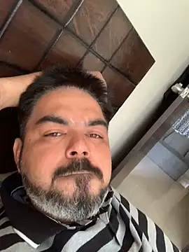 Snapshot of rags_pussylicker chatting on January 2025 05:25:02 AM rags pussylicker online show from January 2025 05:25:02 AM