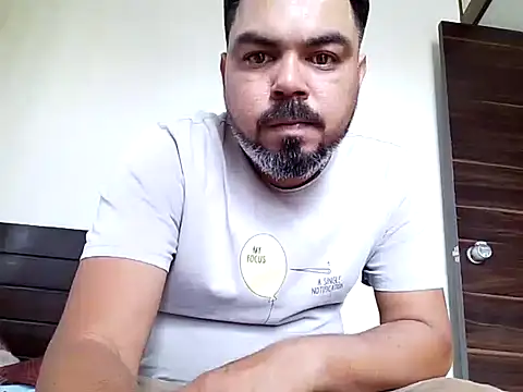 Snapshot of rags_pussylicker chatting on March 2025 06:40:02 AM rags pussylicker online show from March 2025 06:40:02 AM