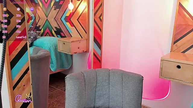 NaiirobiSwan online show from April 2026 07:33:01 PM