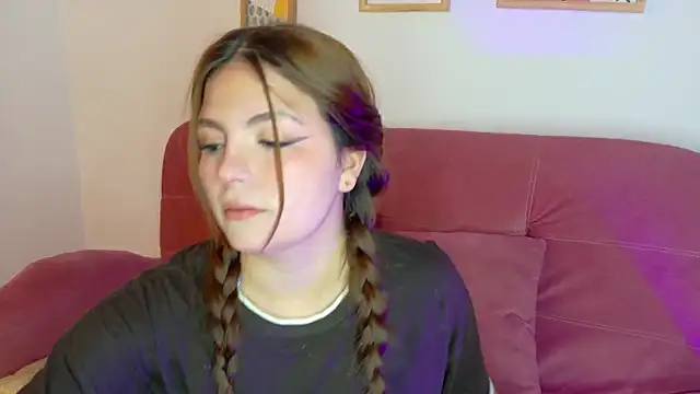 Juanita owens online show from April 2026 11:47:02 AM